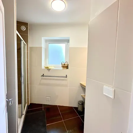 Bel 100 M2 / Parking / Paisible