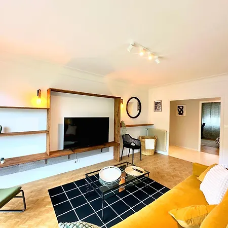 Bel 100 M2 / Parking / Paisible Apartment Rodez