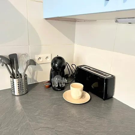 Bel 100 M2 / Parking / Paisible Apartment