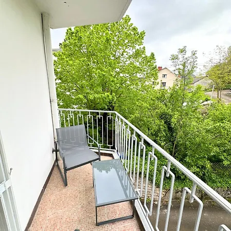 Apartment Bel 100 M2 / Parking / Paisible *