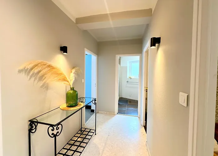 Bel 100 M2 / Parking / Paisible Apartamento Rodez