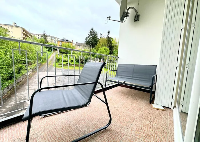 Bel 100 M2 / Parking / Paisible *